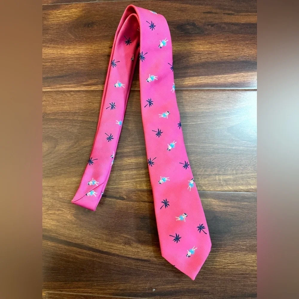 🌿END of SEASON SALE🌿AMERICAN EAGLE Outfitters Pink Tropical  Design Tie